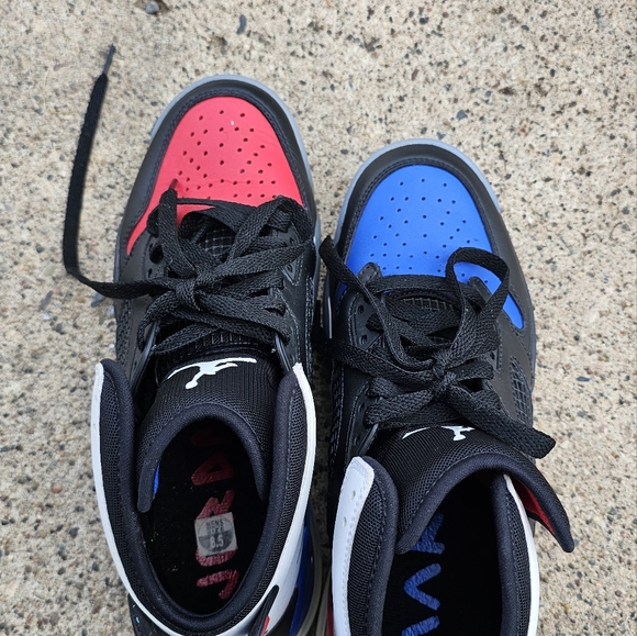 Nike Air Jordan Mars 270 Red and Blue Sneakers - Picture 2 of 10